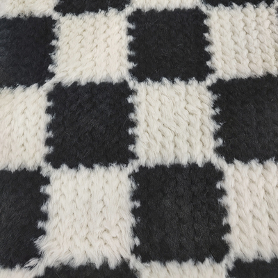 Weicher Polyester-Kaninchen-Plüsch 500gsm druckte Plaid-Fälschung für Winter-Mantel