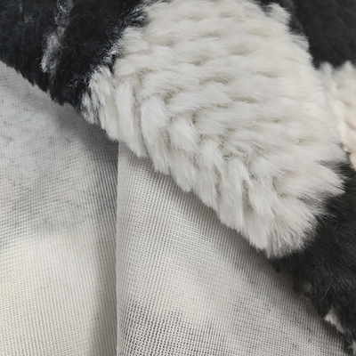 Weicher Polyester-Kaninchen-Plüsch 500gsm druckte Plaid-Fälschung für Winter-Mantel