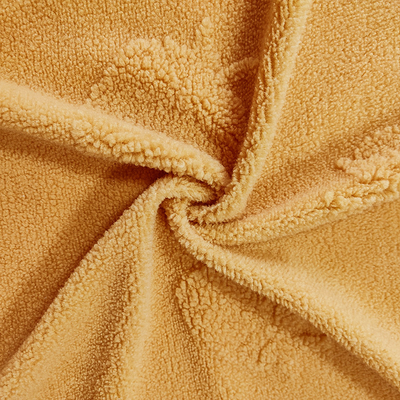 Verzerrung gestricktes Sherpa Gewebe-Polyester-gelben Jacquardwebstuhl 100% für Kleid scheren