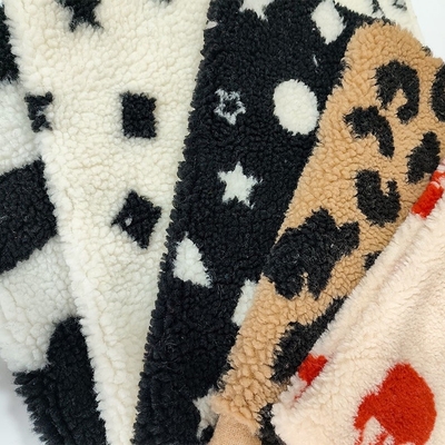 Polyester 650gsm 100% weiches Sherpa scheren Gewebe für das gefärbte Jacken-Handtaschen-Garn