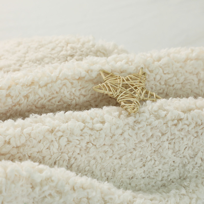 Festes gelocktes waschbares Sherpa-Gewebe für Winter-warmen Mantel bedeckt Pillowslip-Kleid