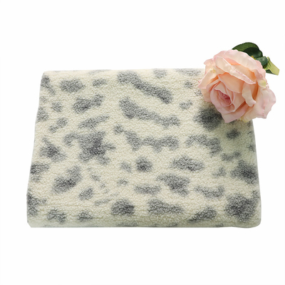 Polyester 100% Druck-Sherpa scheren Gewebe 150D 288F 300gsm für Taschen-Stuhl Pajams